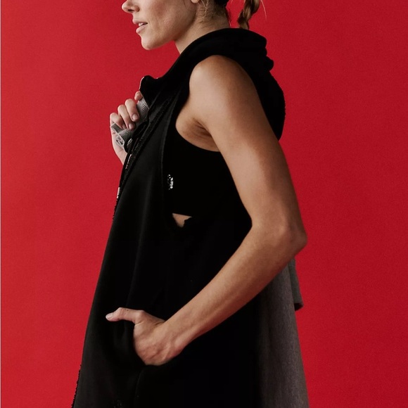 FREE PEOPLE Movement Free Spirit Romper in Black Size Medium Loose Fit NWT - Picture 8 of 12